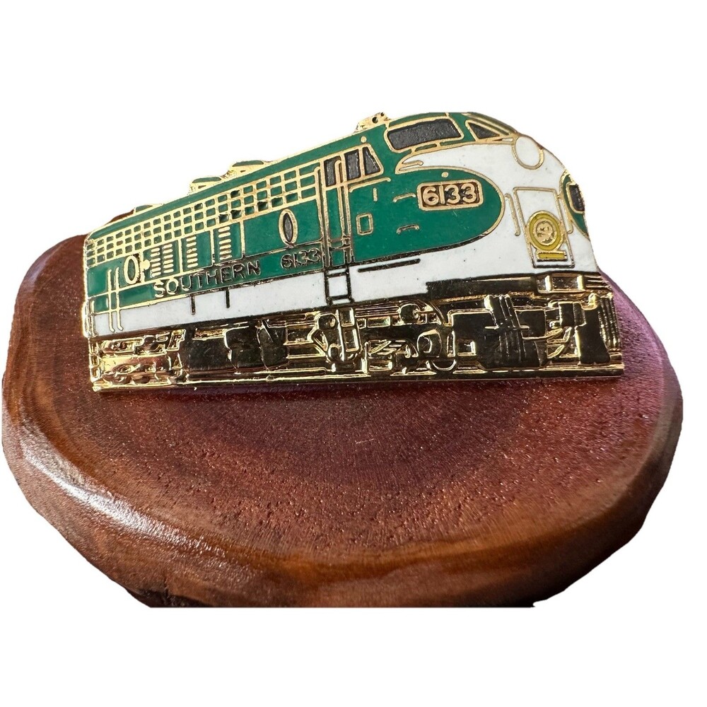 Vintage Norfolk Southern Locomotive Enamel Lapel Pin Railroad Train 1.875"